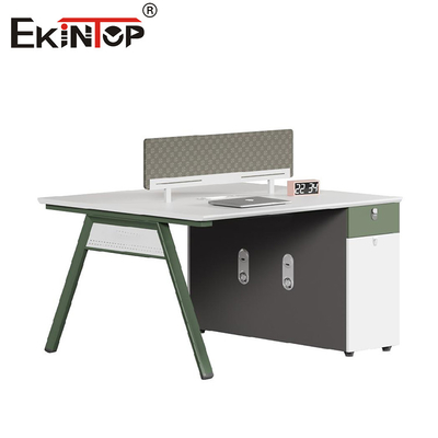 Furnitur Kantor yang Didesain Ergonomis dengan Stasiun Kerja Layar Privasi