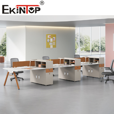 Workstation Kantor Atas Meja Putih Untuk Staf 2-8 Orang Rangka Baja
