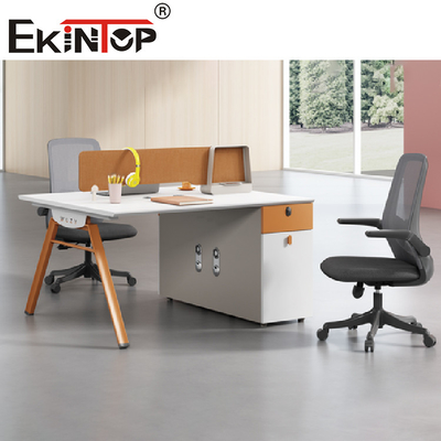 Workstation Kantor Atas Meja Putih Untuk Staf 2-8 Orang Rangka Baja