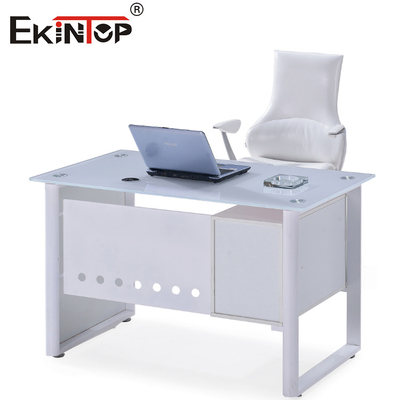Meja Kantor Kaca Putih Biru Dengan Desktop 8mm Disesuaikan