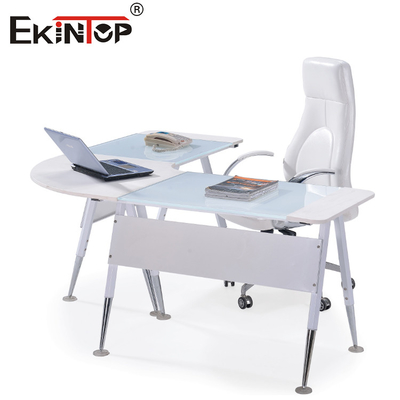 Meja Kantor Bentuk Kaca Modern Berkaki Perak