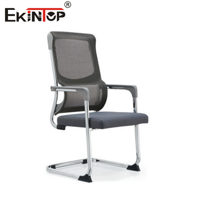 Sandaran Jala dengan Rangka Logam dan Sandaran Tangan Kursi Kantor Untuk Bekerja