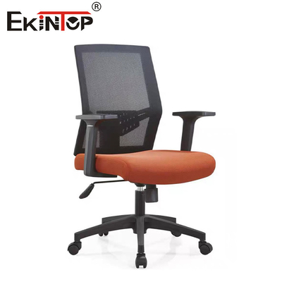 Kursi Kantor Belakang Mesh Hitam Dengan Roda Berputar Dan Tulang Belakang Lumbar Disesuaikan