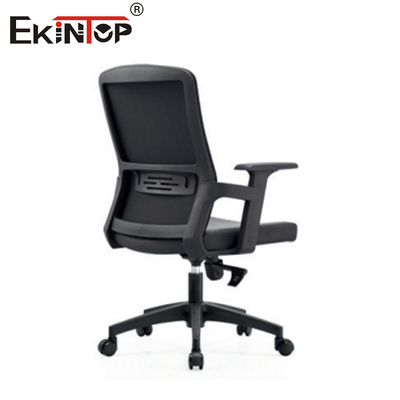 Kursi Kantor Eksekutif Kulit Hitam Tengah Belakang Dengan Kursi Duduk
