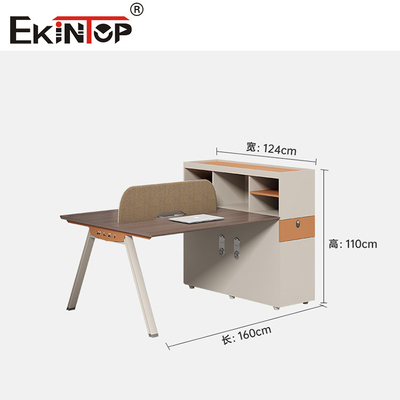 Staf Kantor Workstation dengan Privacy Screen dan Storage Cabinet Gaya Modern