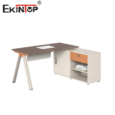 Workstation Kantor Staf Bergaya Minimalis Modern dengan Kabinet Samping