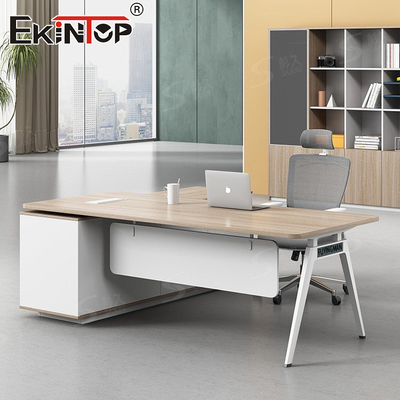 Meja Eksekutif berbentuk L Meja Kantor dengan kaki logam Meja Custom Made