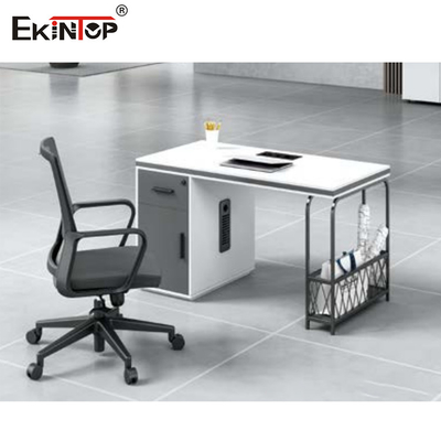 Meja Staf Kantor Dengan Partisi Kaca Yang Dapat Dilepas Untuk Perabot Kantor