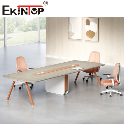 Meja Konferensi Kayu Kustom Modern Termasuk Sistem Audiovisual Terintegrasi
