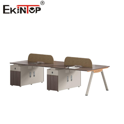 Tempat Kerja Kantor 4 Orang yang Hemat Biaya dengan Rangka Logam yang Dapat Disesuaikan